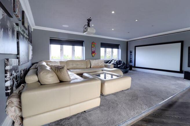 Cinema/Games Room