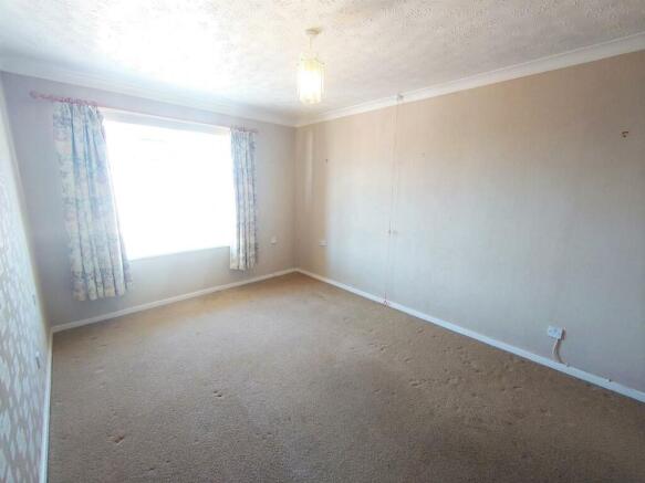Living Room a.jpg