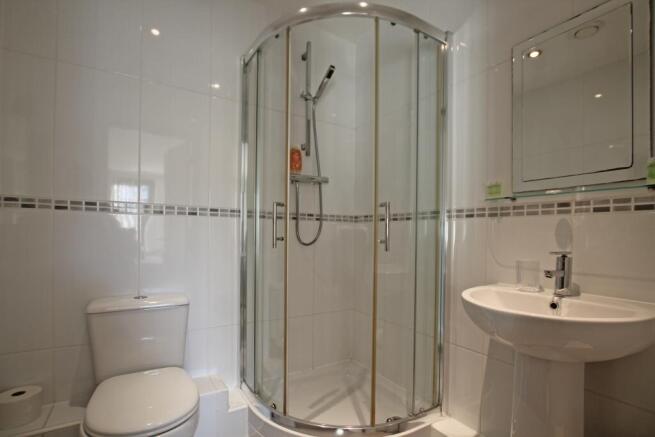 2 bed Flat to rent Image 8