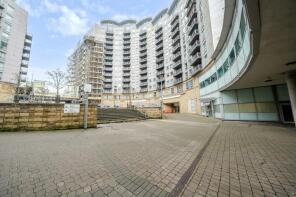 206, Crown Heights, Alencon Link, Basingstoke RG21 7TZ