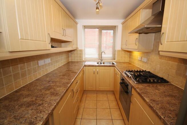 Kitchen (2) 