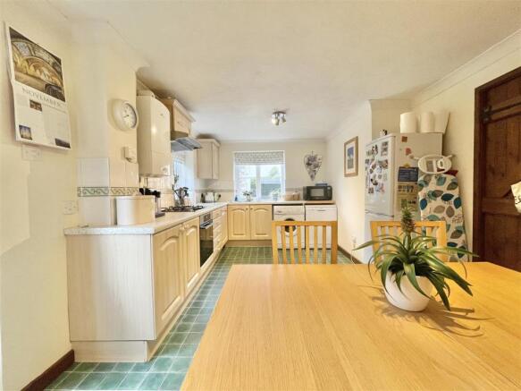 Kitchen/Breakfast Room