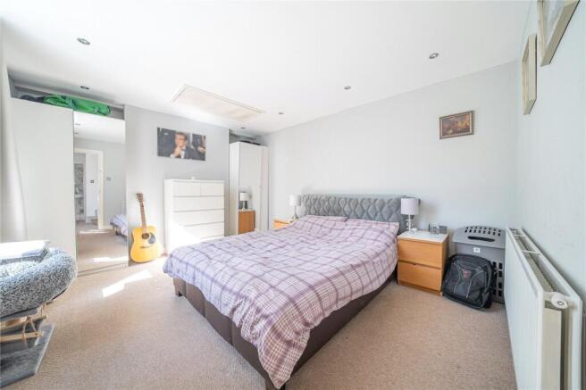 3 bed Terraced for sale Image 8