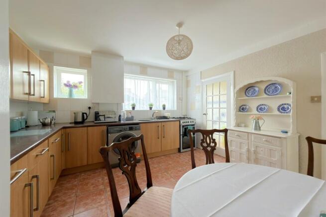3 bed Terraced for sale Image 7