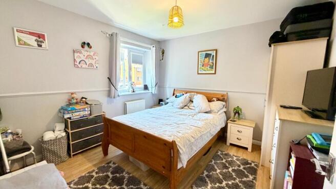 2 bed Semi-Detached for sale Image 8