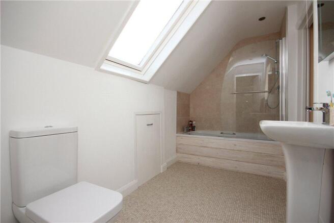 08 Bathroom