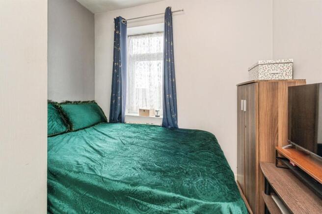 3 bed Semi-Detached for sale Image 7