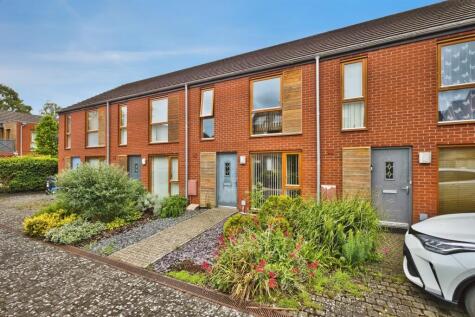 Clipper Court, Street