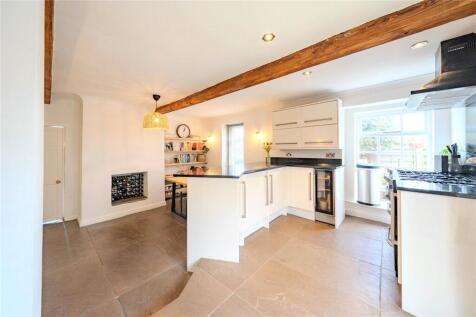 Oak Cottage, Fartown, Pudsey, West Yorkshire