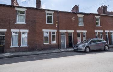 2 bed Terraced to rent Image 9