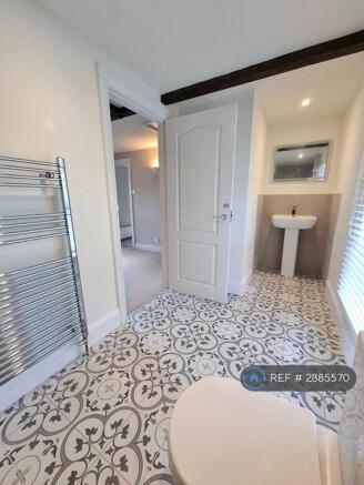 3 bed Semi-Detached to rent Image 7