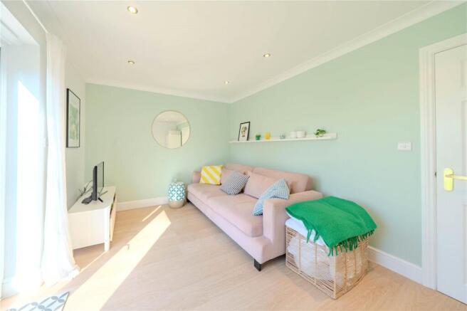 4 bed Terraced for sale Image 9
