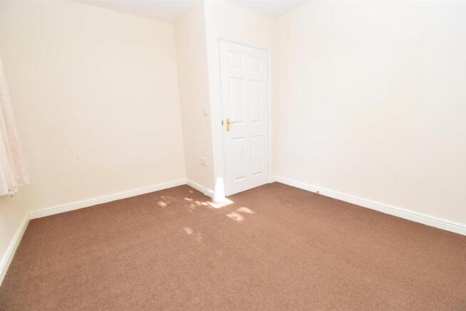 2 bed Flat to rent Image 7