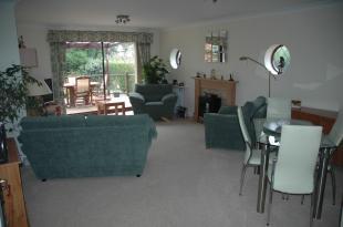 LOUNGE-DINING ROOM