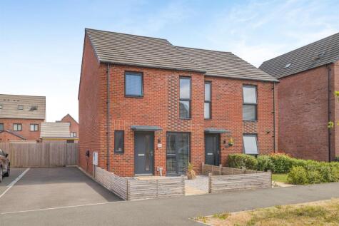 Kings Wall Drive, Newport