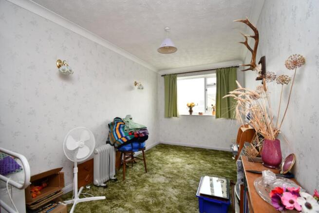 5 bed Detached for sale Image 12