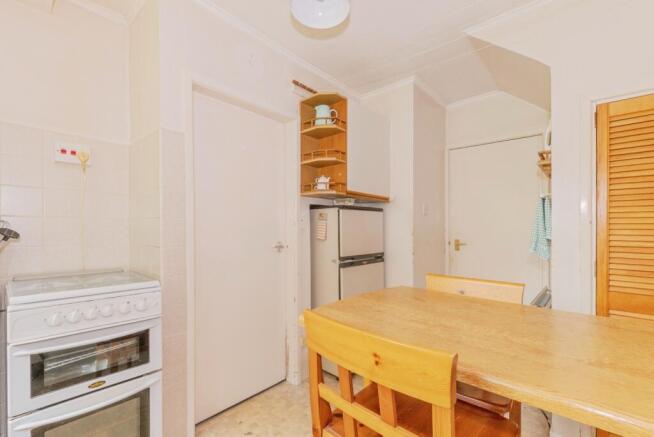 3 bed Semi-Detached for sale Image 9
