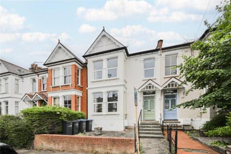 Warwick Road, London, N11