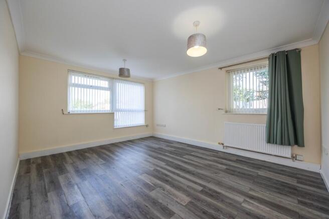 22 Kempthorne Gardens (10 of 14)