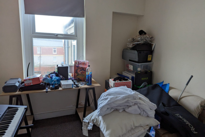Photo 8