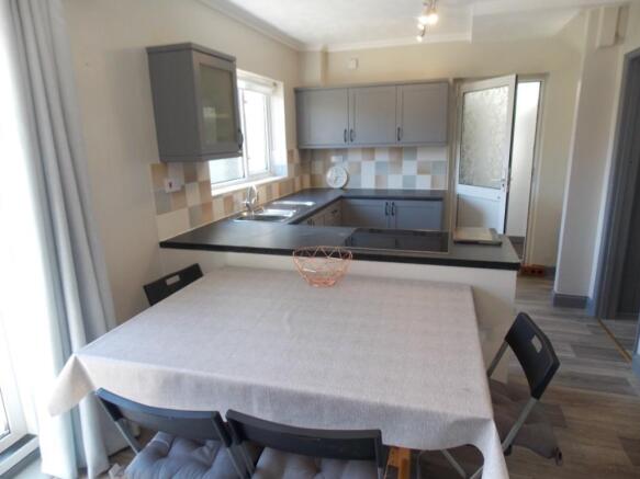 Kitche/ diner