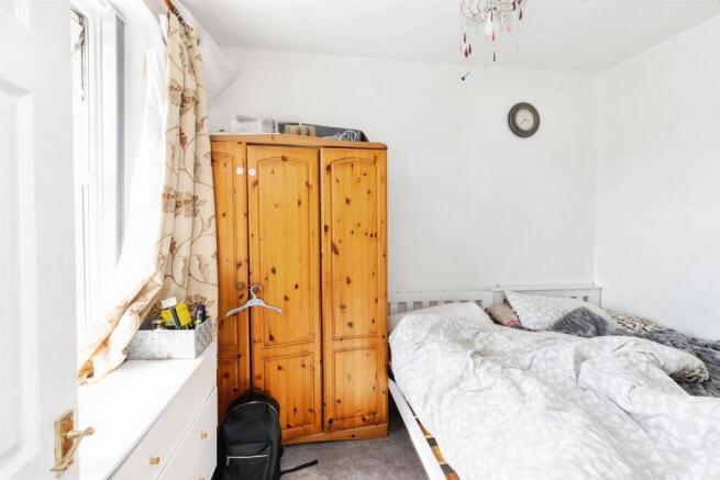 4 bed Terraced for sale Image 8