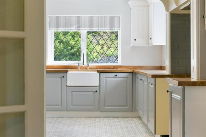 GREEN LINNETTS (8).jpg