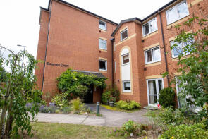 Flat 26, 76 Emerald Court, Brighton Road, Coulsdon CR5 2BB