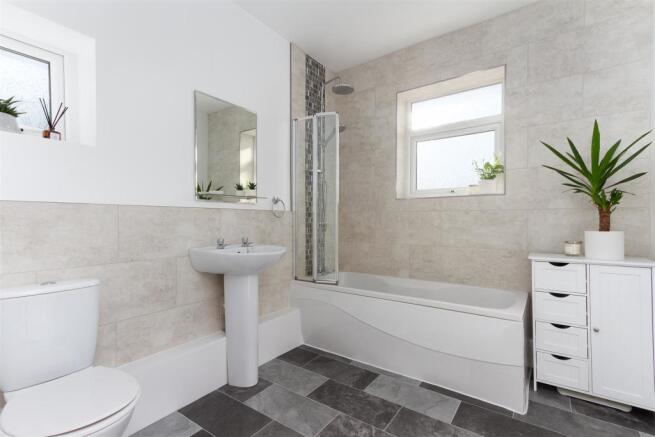 27 Barton Road-3.jpg