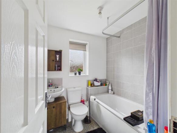 3 bed Detached for sale Image 9