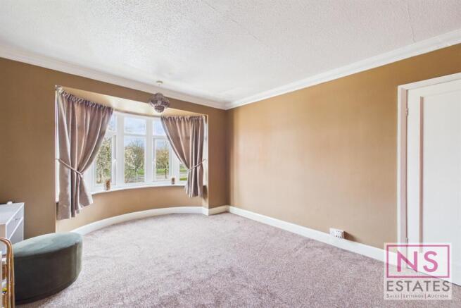 3 bed Terraced for sale Image 12