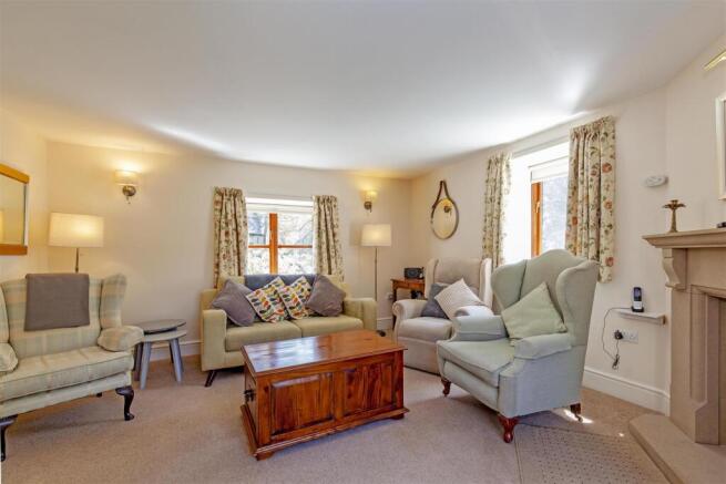 Reception Room-1.jpg