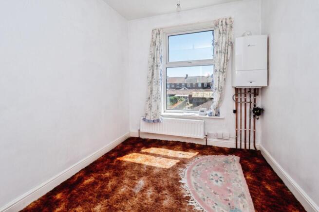 3 bed Terraced for sale Image 9