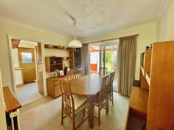 24 Skimpans Close Dining Room.jpg