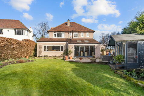 Gernhill Avenue, Fixby, HD2
