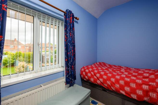 3 bed Semi-Detached for sale Image 12