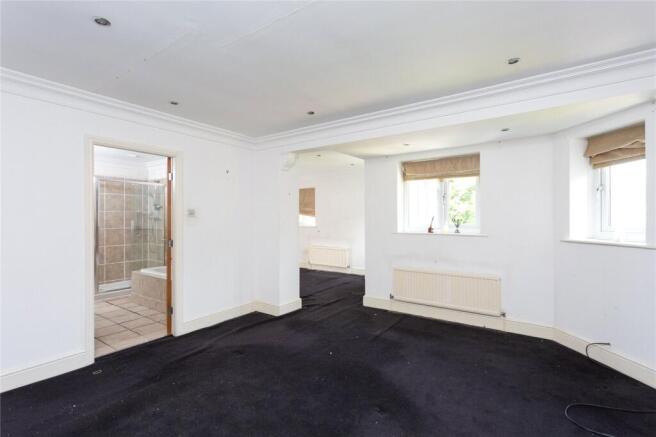 7 bed Detached for sale Image 8