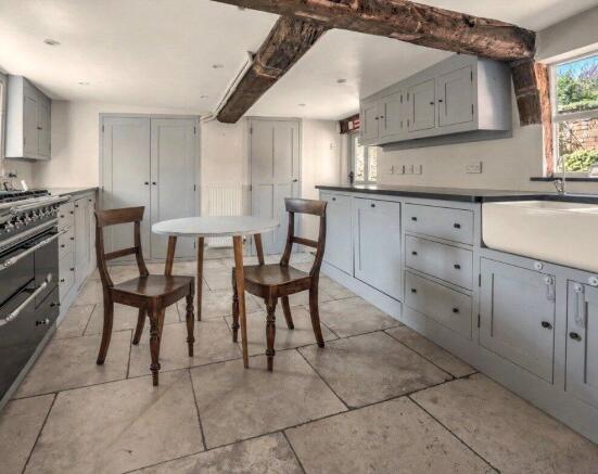 Kitchen/Breakfast