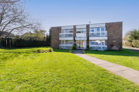 Arundel Court, Langley, SL3