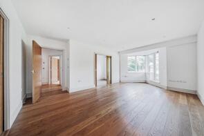 Flat 3, 8 Dorchester House, Strand Drive, Richmond TW9 4DX