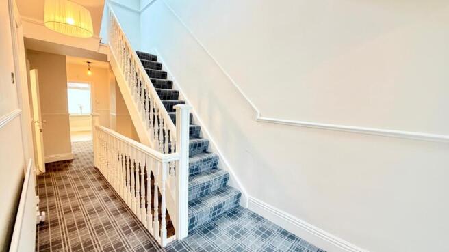 5 bed Terraced for sale Image 11