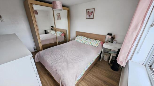 pbox-bedroom-313693.jpg