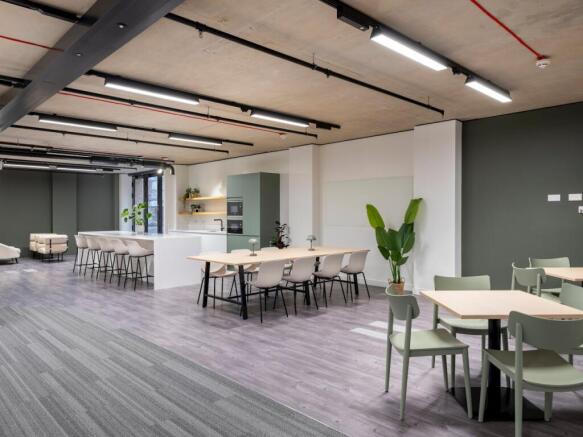 Kitchen & Breakout