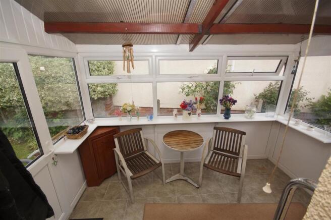 Conservatory Breakfast Room.JPG