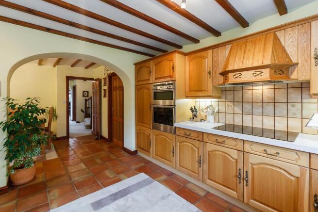 8317807-interior02-800.jpg
