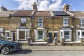 32, Saxon Road, Faversham ME13 8QB