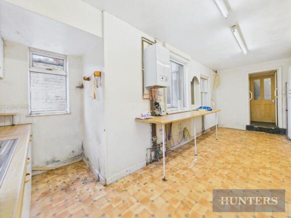 5 bed Terraced for sale Image 12