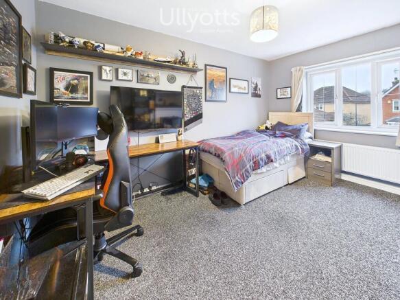 4 bed Detached for sale Image 11
