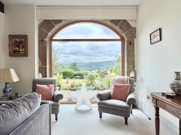 5 bed Barn Conversion for sale Image 7
