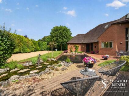 Abney Court Drive, Bourne End, SL8